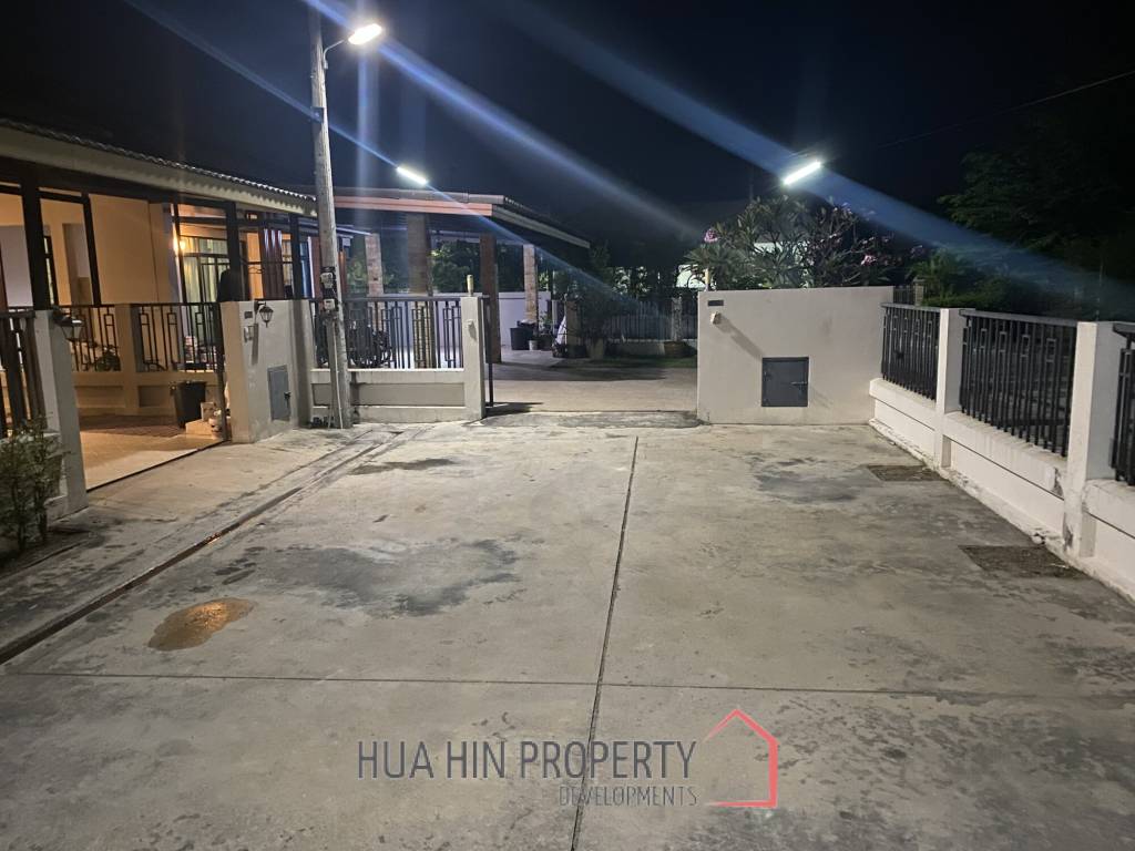 Baan Phuekpreecha Hill : 3 Bedroom Villa In Cha Am
