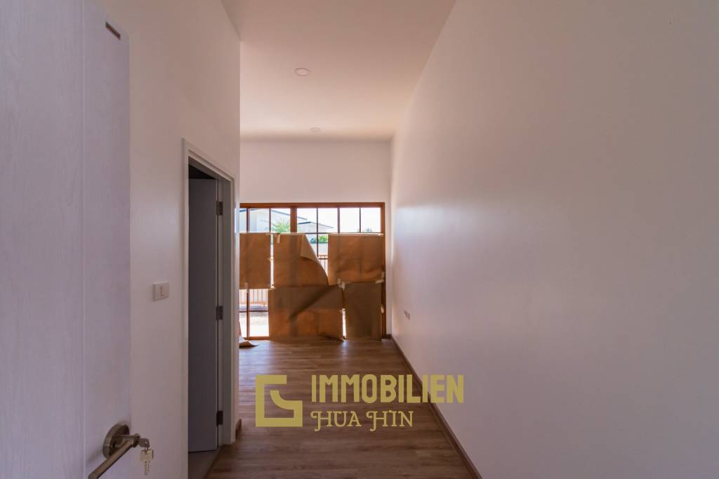 3 Bed 3 Bath 100 SQ.M Baan Somdul 2