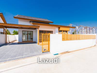 3 Bed 3 Bath 100 SQ.M Baan Somdul 2