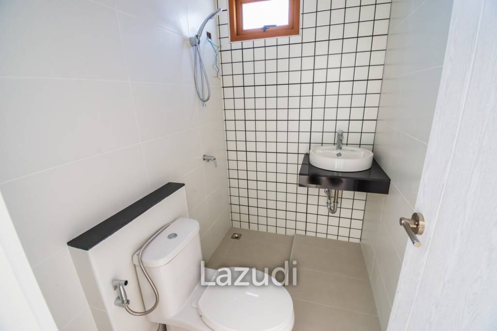 3 Bed 3 Bath 100 SQ.M Baan Somdul 2