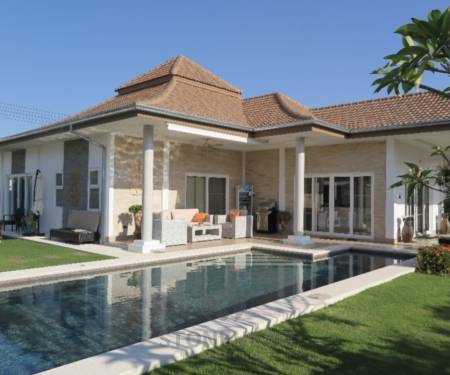 MALI RESIDENCE  : 3 bed pool villa