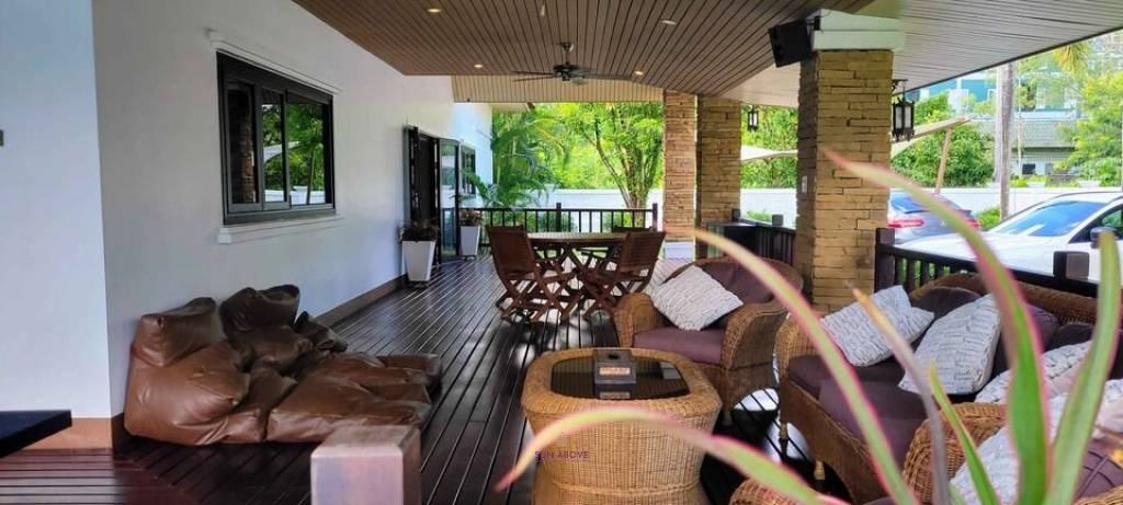 3 Bedroom Villa For Sale In Chalong