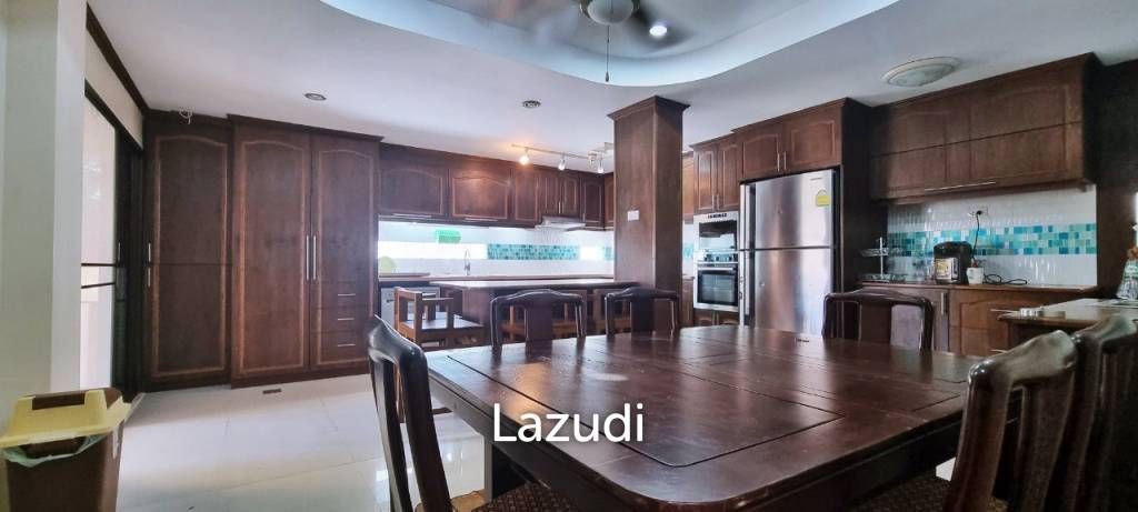 4 Beds 3 Baths 275 SQ.M. Ban Baramee