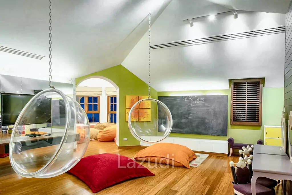 Exquisite 6-Bedroom Mansion in Sukhumvit Soi 71