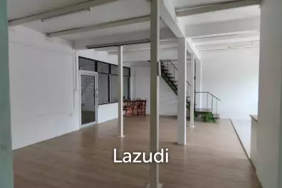 Prime Sukhumvit Main Sukhumvit Soi 30: 3 Shop houses in Phrom Phong - Ideal Investment Opportunity