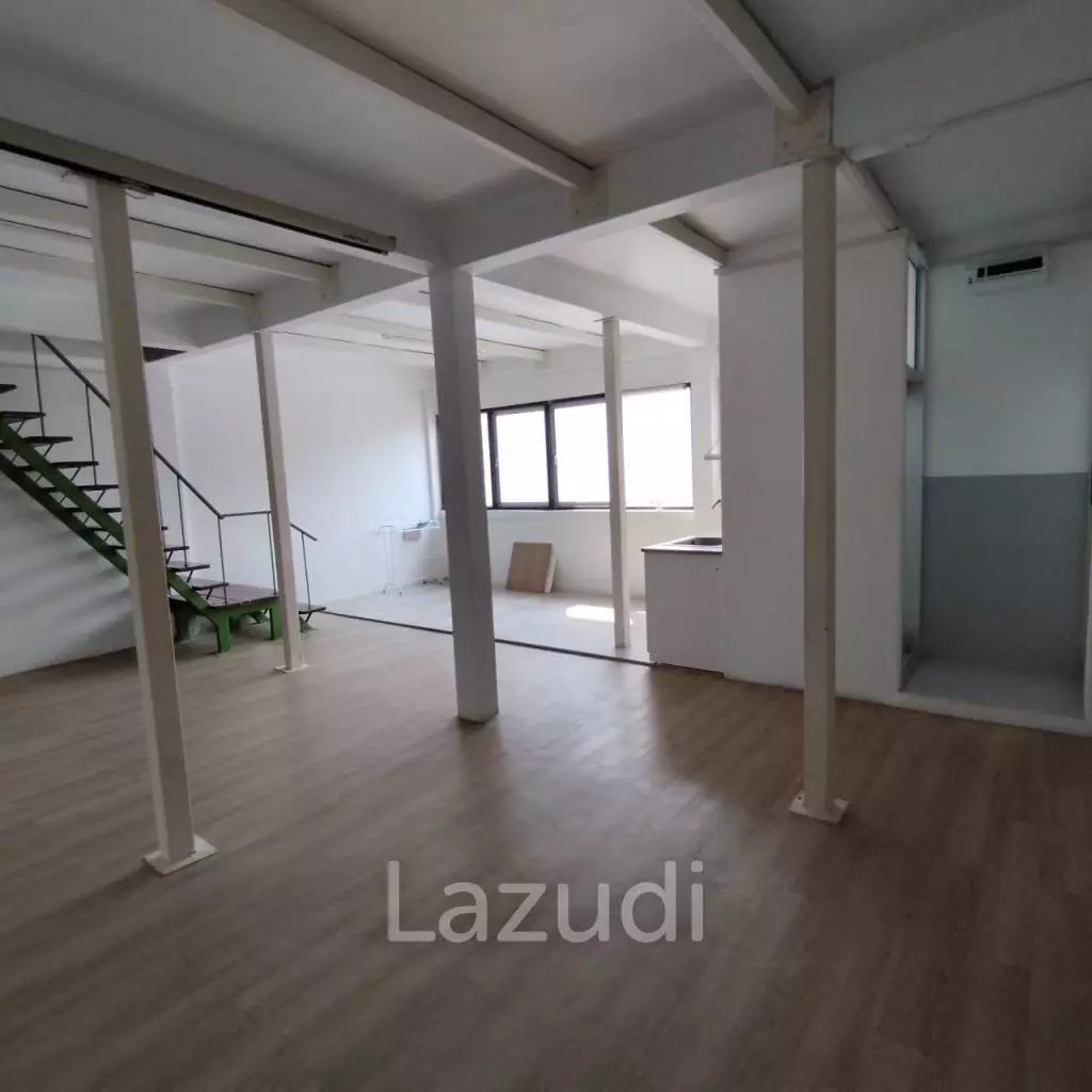 Prime Sukhumvit Main Sukhumvit Soi 30: 3 Shop houses in Phrom Phong - Ideal Investment Opportunity