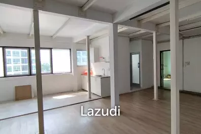 Prime Sukhumvit Main Sukhumvit Soi 30: 3 Shop houses in Phrom Phong - Ideal Investment Opportunity