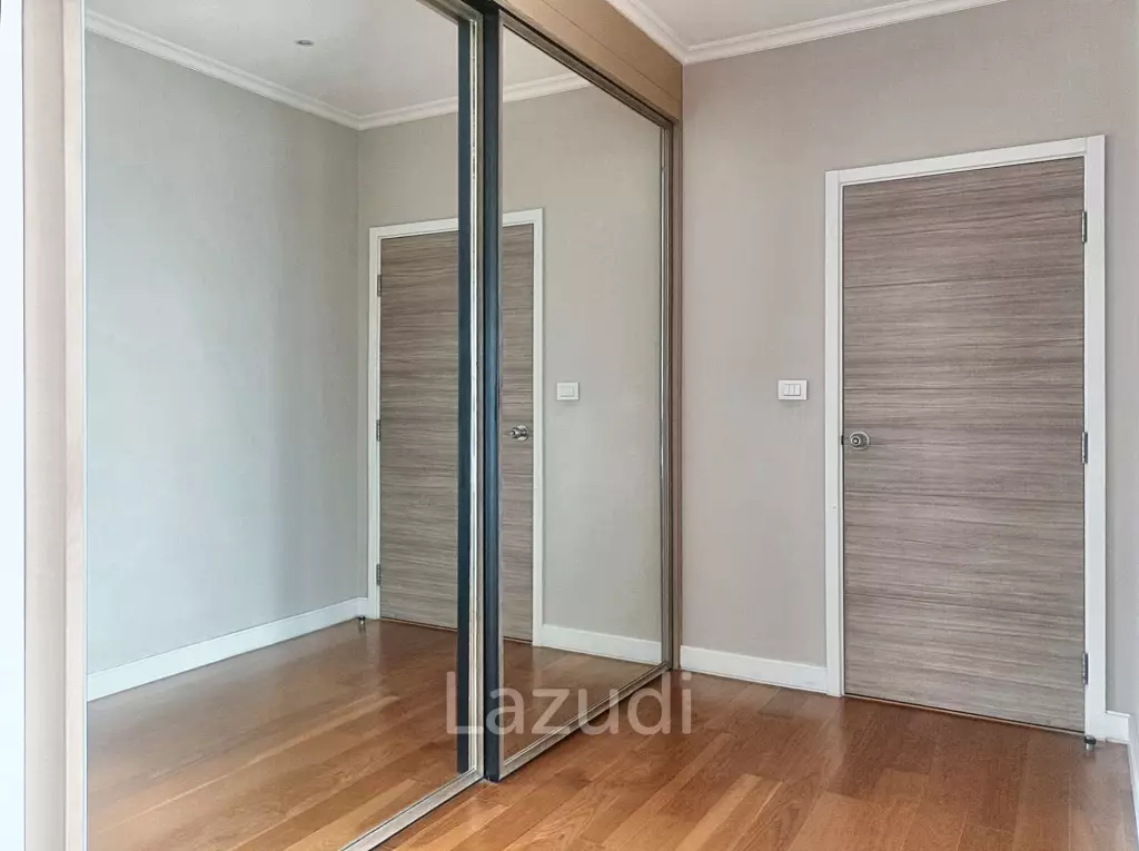 3 Bedroom 2 Bathroom 96 SQ.M Hive Taksin