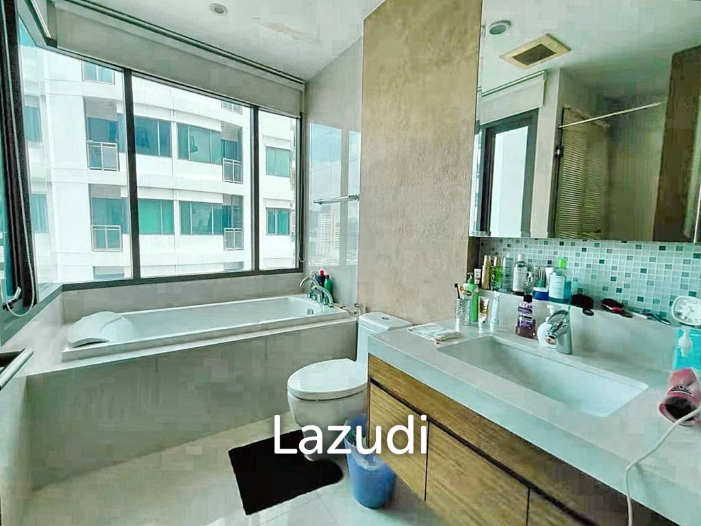 2 Bed 2 Bath 67 SQ.M Bright Sukhumvit 24