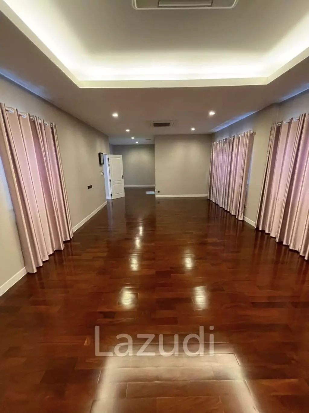 4 Bed 5 Bath 500 Sqm Grand Bangkok Boulevard Sukhumvit