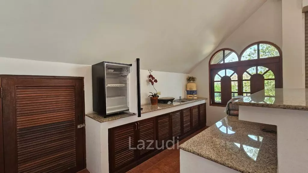 European-Thai Style Villa for Sale in Mabprachan