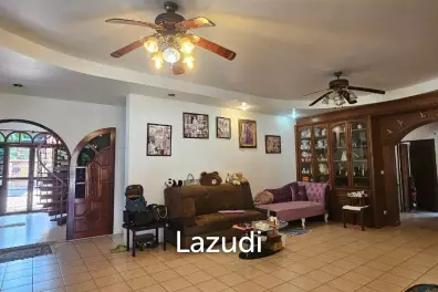 European-Thai Style Villa for Sale in Mabprachan