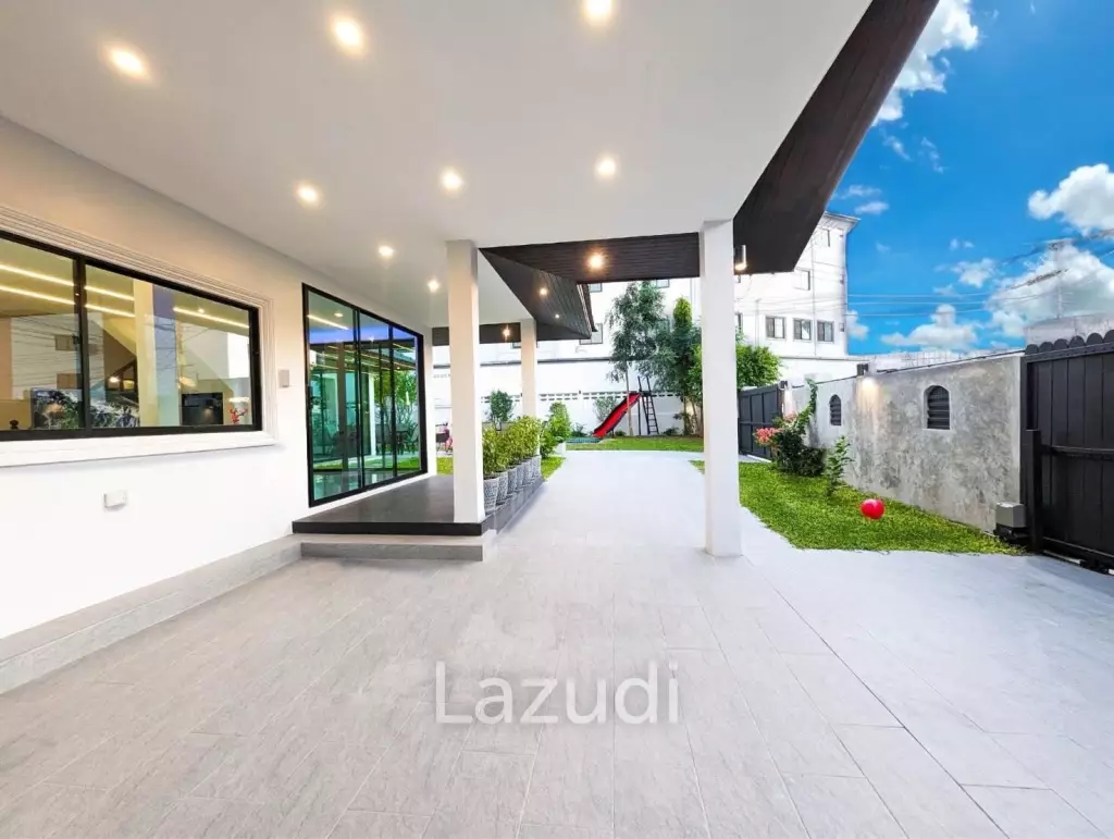 7 Beds 7 Baths 457 SQ.M. Phoenix Villa