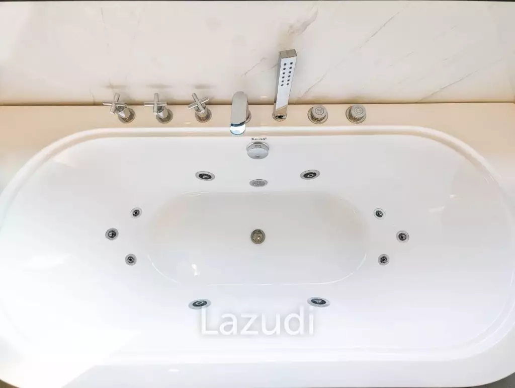 7 Beds 7 Baths 457 SQ.M. Phoenix Villa