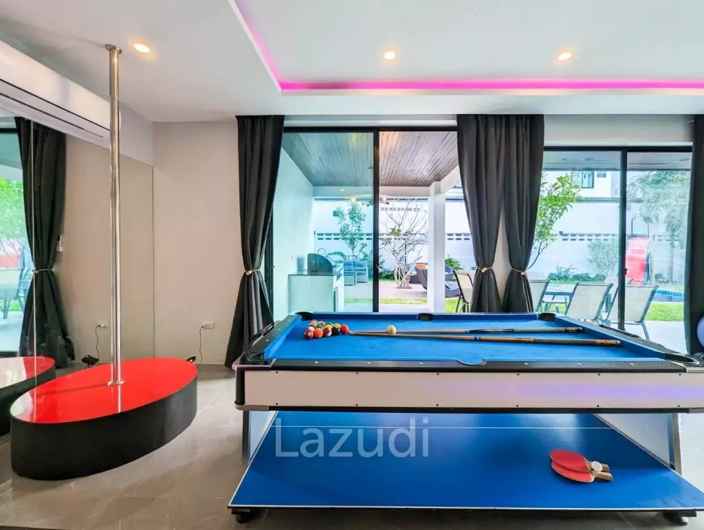 7 Beds 7 Baths 457 SQ.M. Phoenix Villa