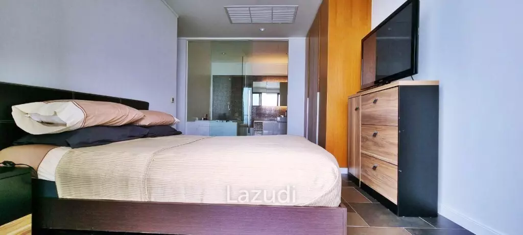 2 Beds 2 Baths 102 SQ.M. Northpoint Condo