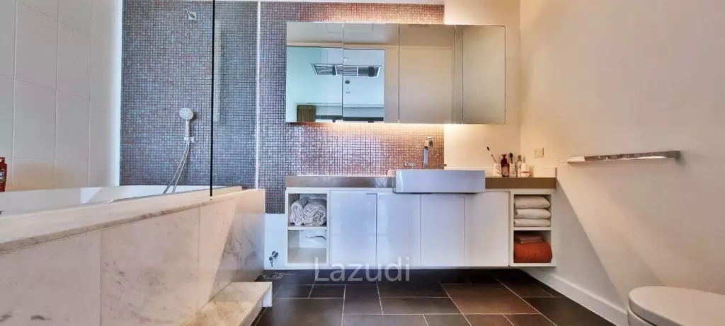 2 Beds 2 Baths 102 SQ.M. Northpoint Condo