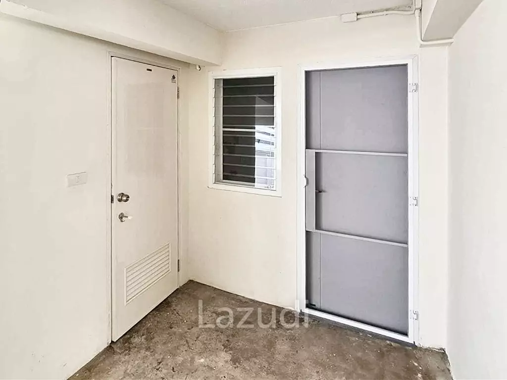 4 Bed 4 Bath 650 SQ.M House in Soi Sukhumvit 44