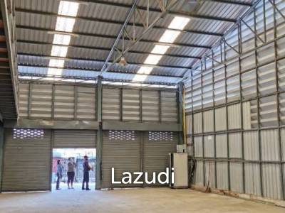Prime Main Road Huai Khwang Double Storey 460sqm Warehouse - Ideal Business Hub Opportunity