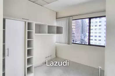 Office space for rent in Watthana