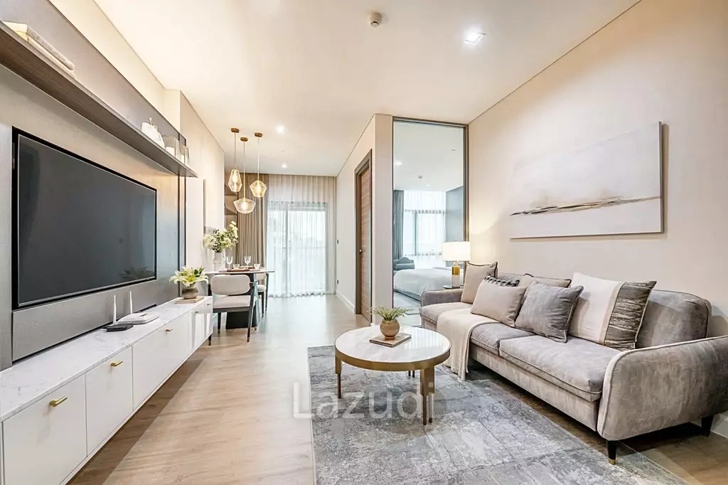 1 Bed 1 Bath 55 SQ.M The Room Charoenkrung 30