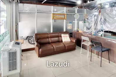 Prime Sukhumvit Building for Sale, Ideal for Commercial Ventures