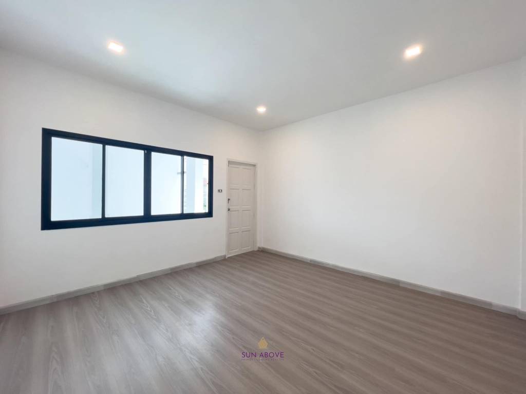 Minimal Modern Style Townhouse For Sale In Muang Phuket