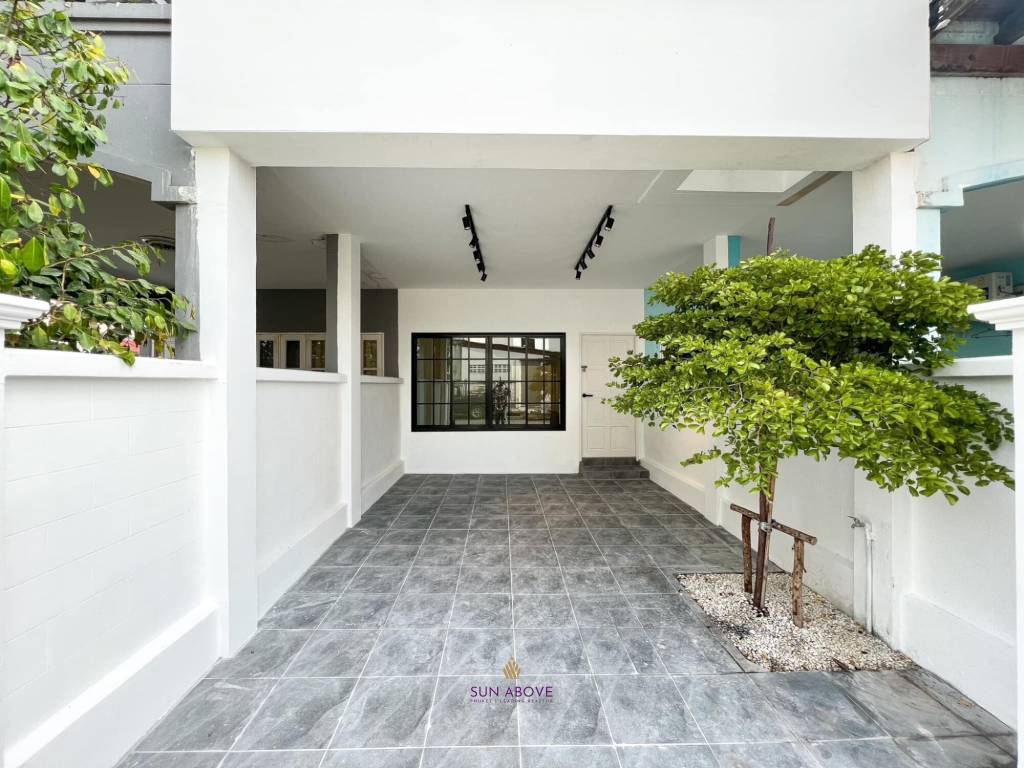 Minimal Modern Style Townhouse For Sale In Muang Phuket