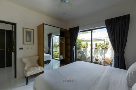 4 Bedrooms Villa For Rent 5 Mins Form Nai Harn Beach