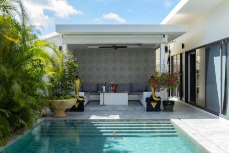 4 Bedrooms Villa For Rent 5 Mins Form Nai Harn Beach