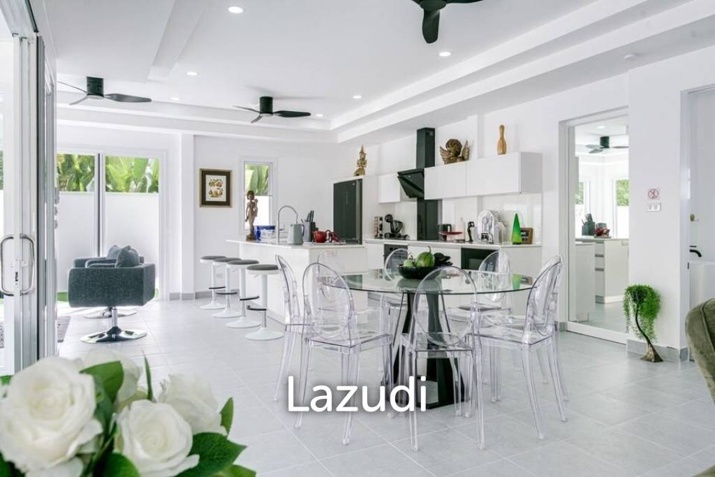 5 Bedrooms Villa In Rawai For Sale-Rent