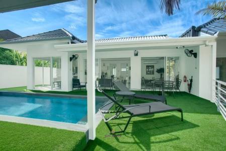 5 Bedrooms Villa In Rawai For Sale-Rent