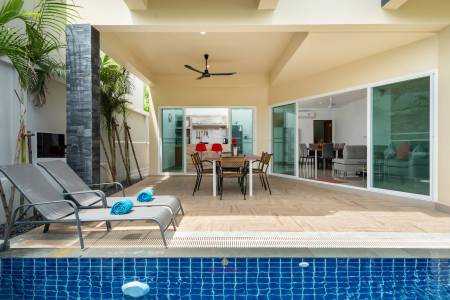 3-Bedroom Pool Villa near Rawai Beach Phuket