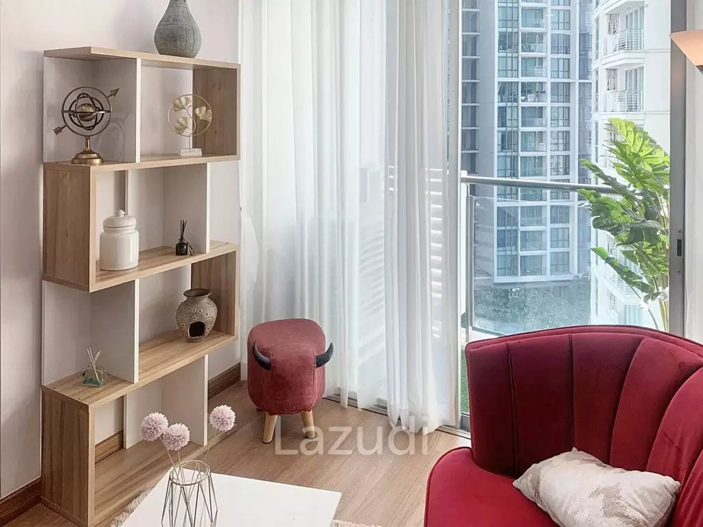 2 Bed 1 Bath 60 SQ.M Sky Walk Condominium