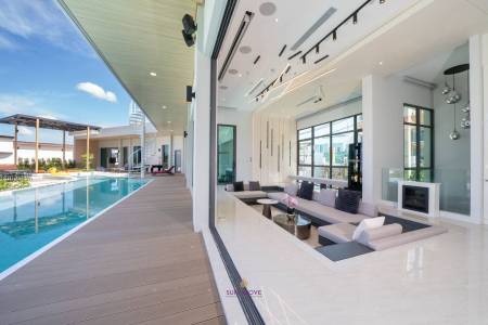 Brandnew Luxury Villa For Rent And Sale In Patong