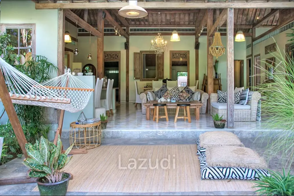 Beautiful 5 Bedrooms Villa in Quiet Central Kerobokan