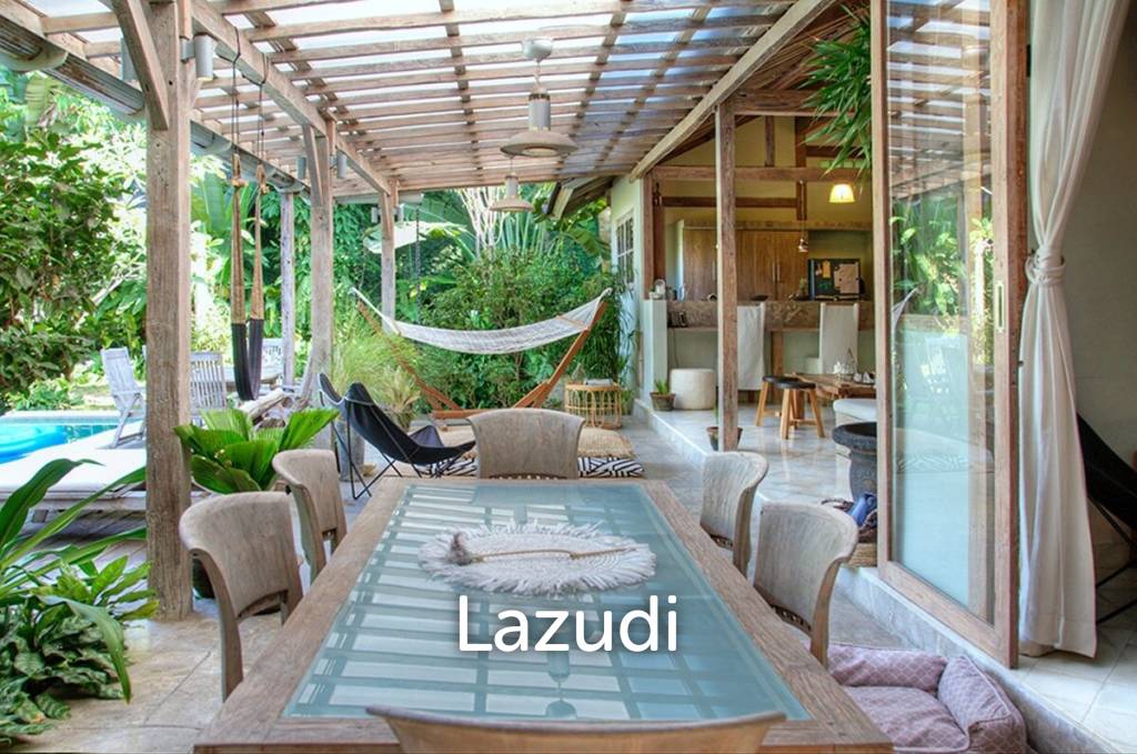 Beautiful 5 Bedrooms Villa in Quiet Central Kerobokan