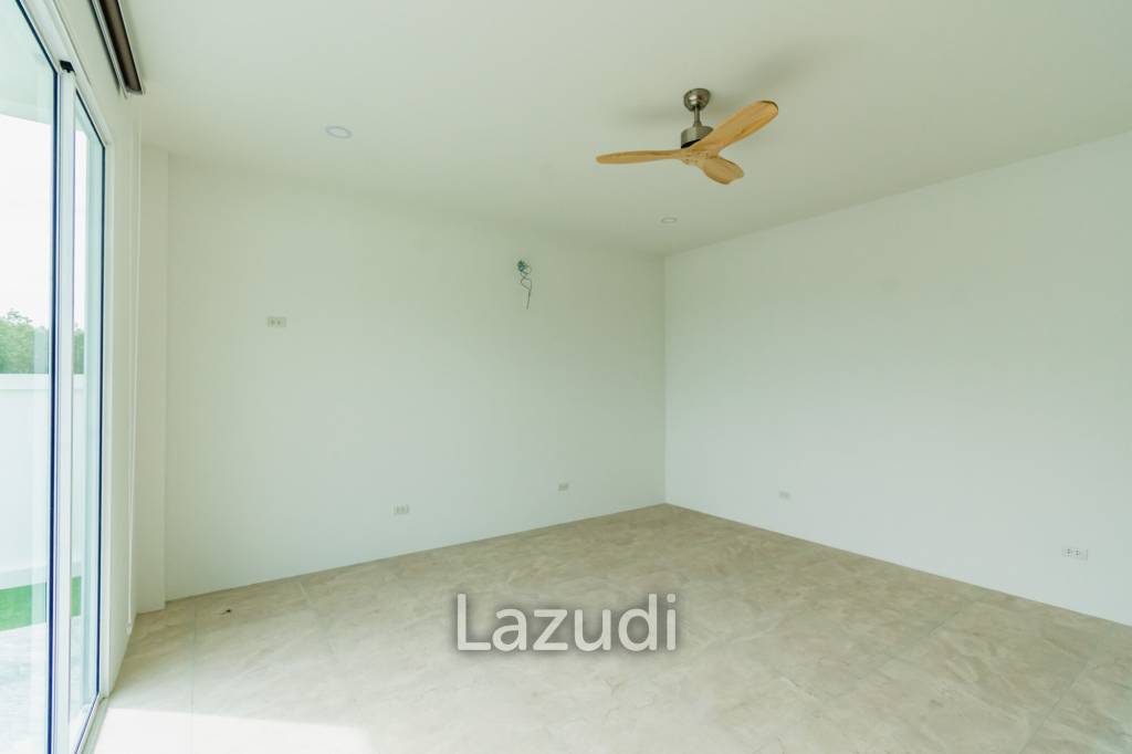 4 Bed 3 Bath 250 SQ.M Weaver Villas