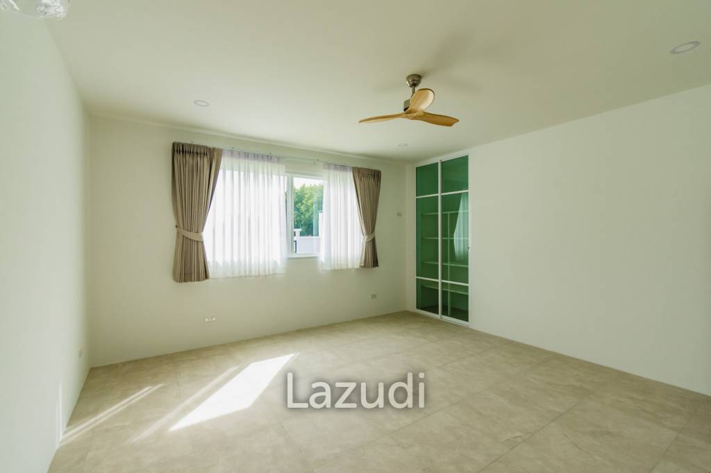 4 Bed 3 Bath 250 SQ.M Weaver Villas