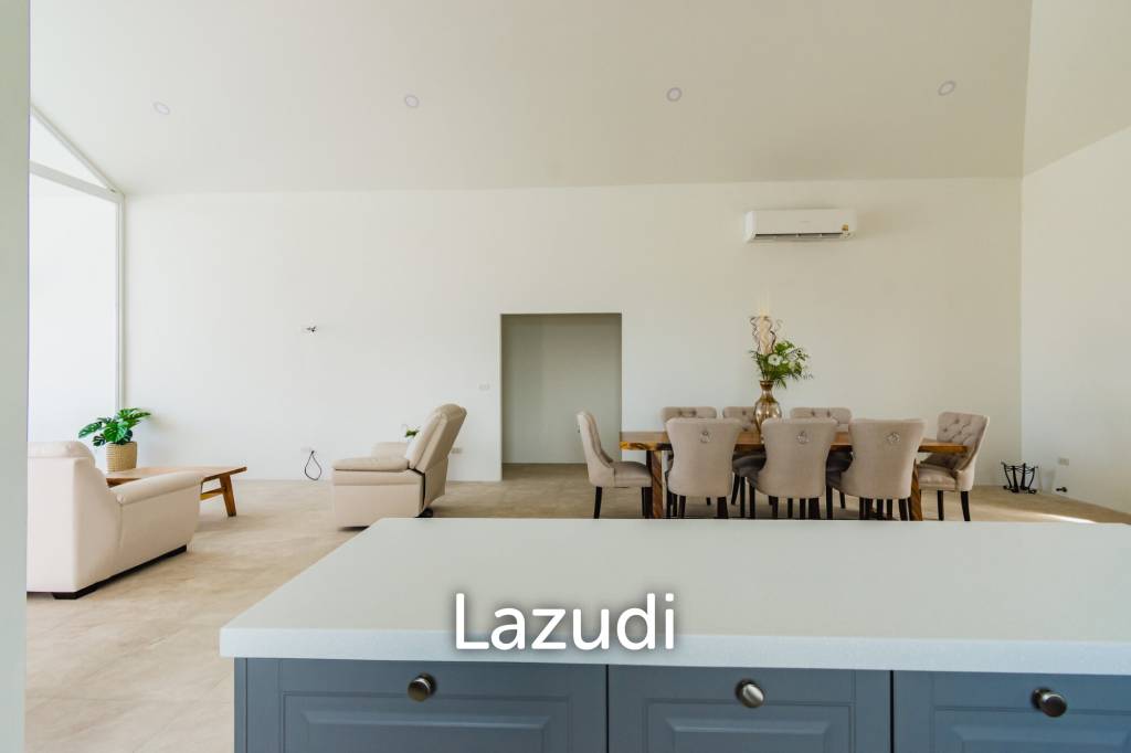 4 Bed 3 Bath 250 SQ.M Weaver Villas