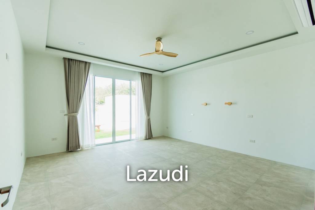 4 Bed 3 Bath 250 SQ.M Weaver Villas