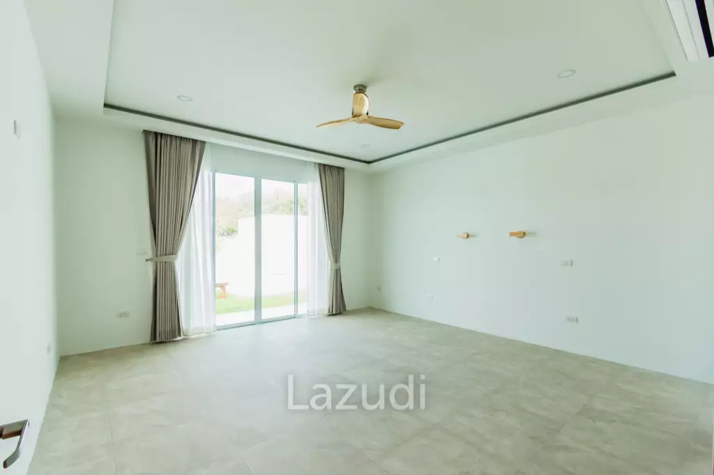 4 Bed 3 Bath 250 SQ.M Weaver Villas