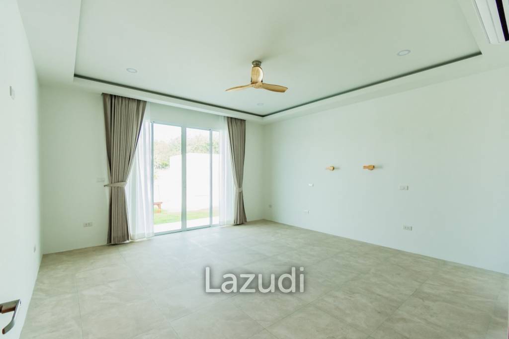 4 Bed 3 Bath 250 SQ.M Weaver Villas
