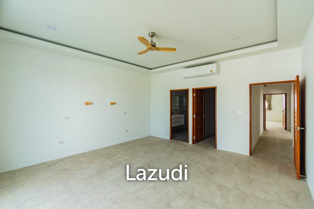 4 Bed 3 Bath 250 SQ.M Weaver Villas