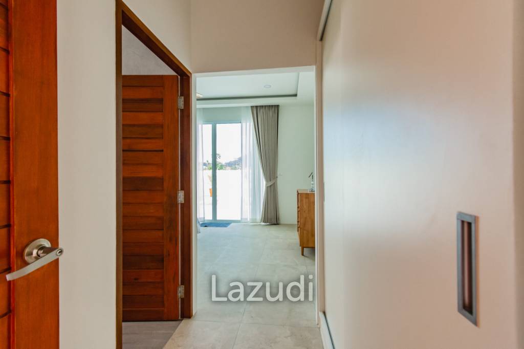 4 Bed 3 Bath 250 SQ.M Weaver Villas