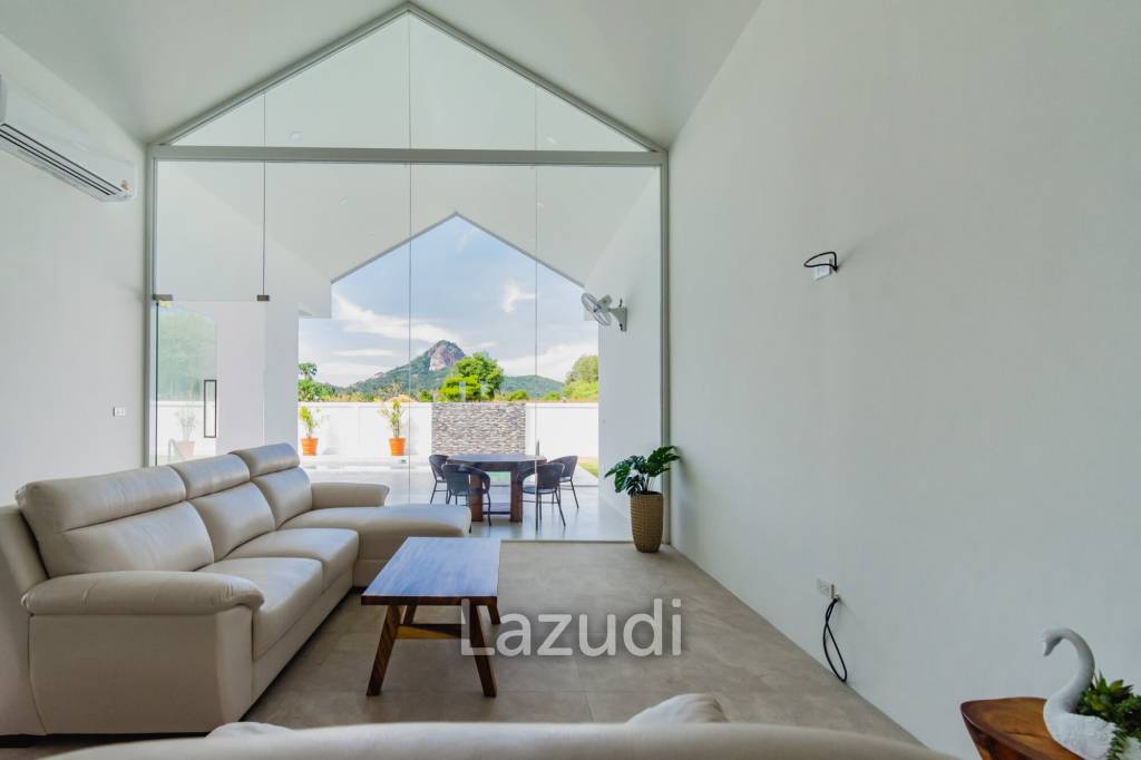 4 Bed 3 Bath 250 SQ.M Weaver Villas