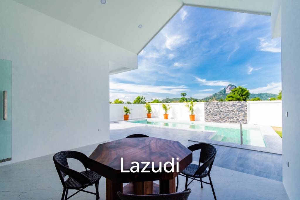 4 Bed 3 Bath 250 SQ.M Weaver Villas