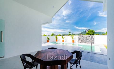 4 Bed 3 Bath 250 SQ.M Weaver Villas