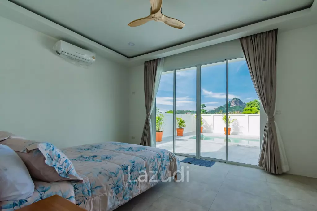 4 Bed 3 Bath 250 SQ.M Weaver Villas
