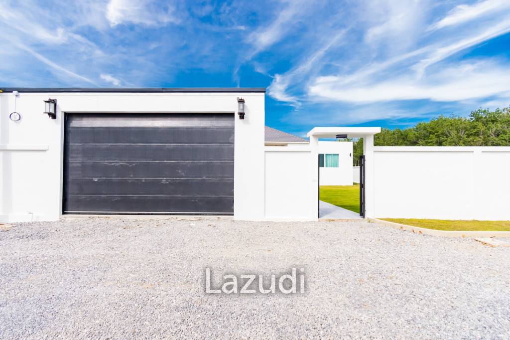 4 Bed 3 Bath 250 SQ.M Weaver Villas
